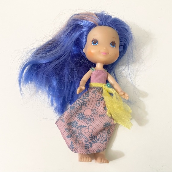 Hasbro Strawberry Shortcake Blueberry Muffin Doll - Picture 5 of 14